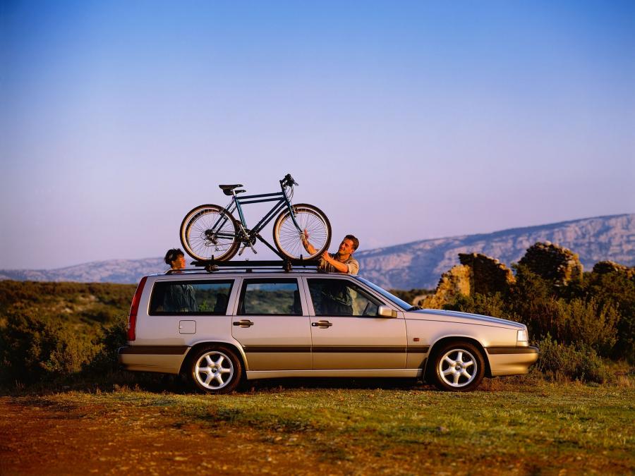  Volvo 850 Kombi 1992 года  (фото 2 из 11)